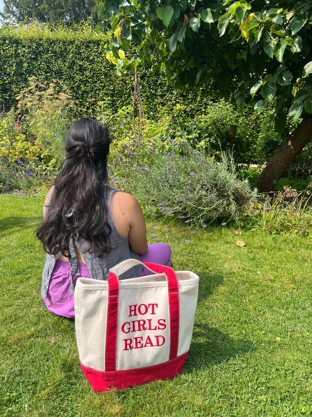 "Hot Girls Read" Tote Bag