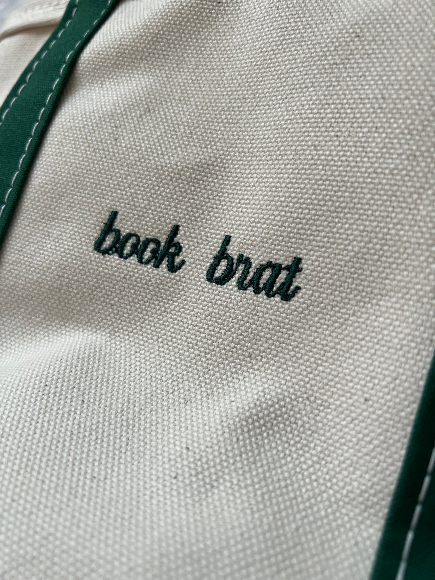 "book brat" Tote Bag with zipper