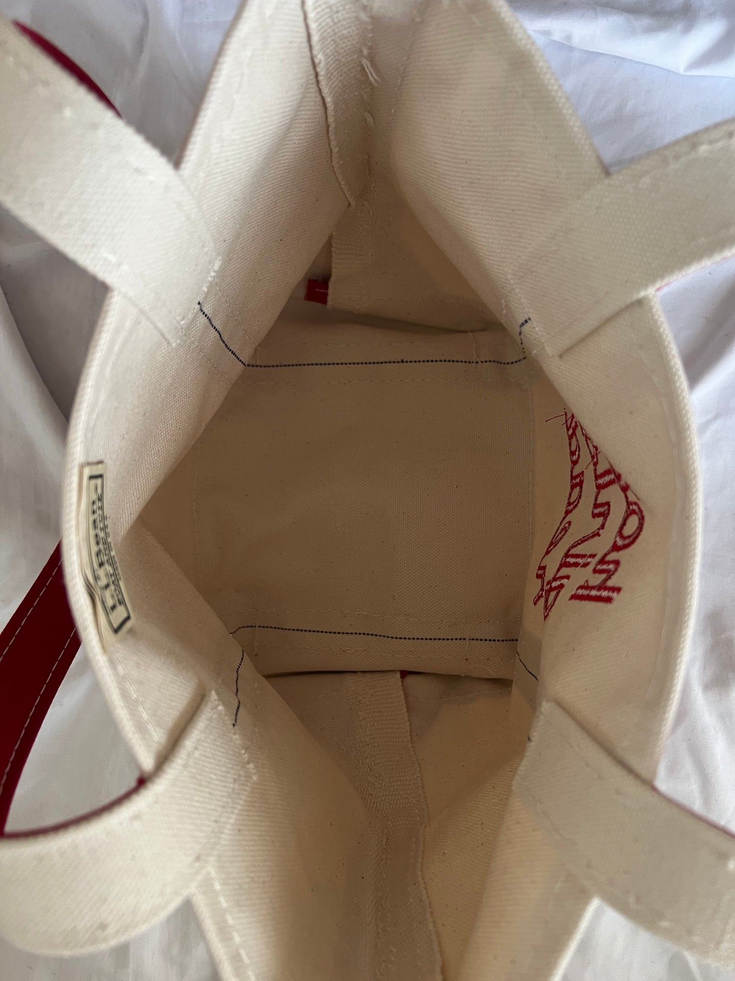 "Hot Girls Read" Small Tote Bag