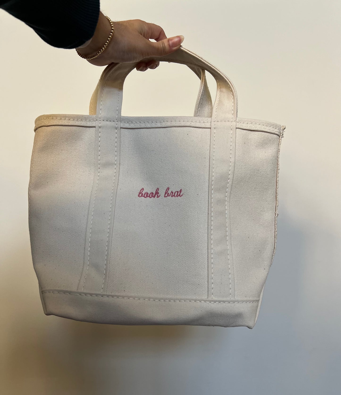 "book brat" Tote Bag with zipper